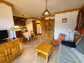 Appartement 3 pièces cosy, 6 personnes, près de la piscine et du ski bus, parking inclus. - FR-1-572-285